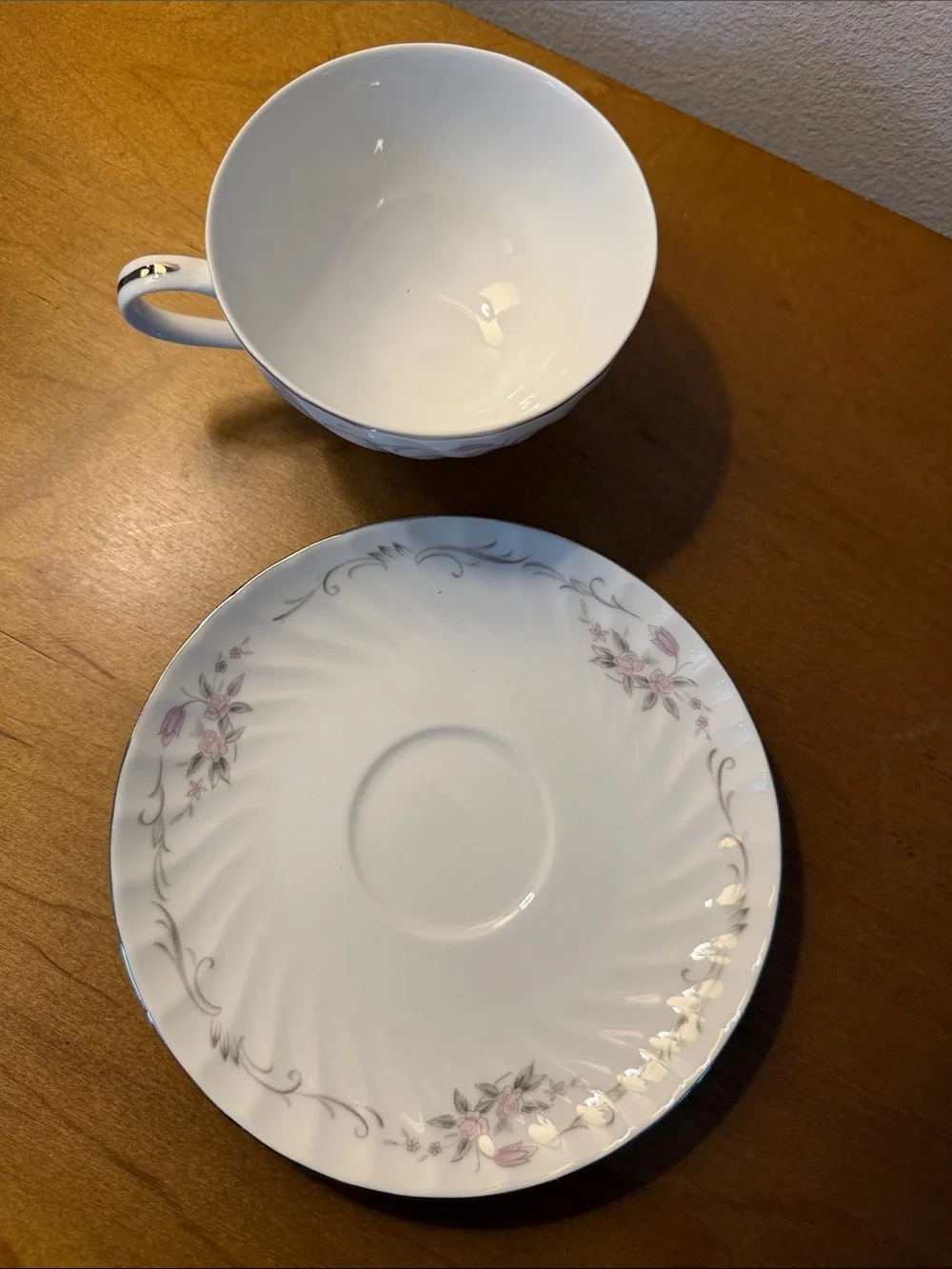 Vintage Gold Standard GST1 Footed Teacup and Saucer Set